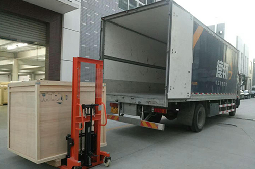 池州客戶SMT設(shè)備專車送貨，貨到上門安裝調(diào)試